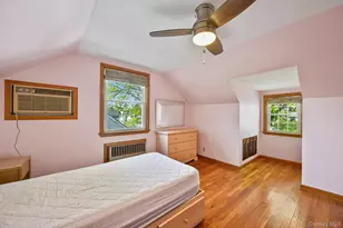 38 Croydon Rd, Yonkers, NY 10710 - Photo 39