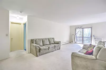 5 Secora Road #F7, Spring Valley, NY 10977 - Photo 5
