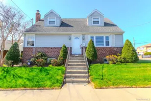 4 Fairfax St, Valley Stream, NY 11580 - Photo 1
