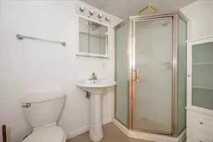 338 Pennyfield Ave, Bronx, NY 10465 - Photo 13