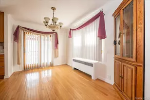 338 Pennyfield Ave, Bronx, NY 10465 - Photo 5