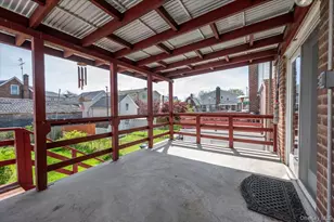 338 Pennyfield Ave, Bronx, NY 10465 - Photo 19
