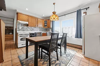 15 Bird Lane, Hicksville, NY 11801 - Photo 3