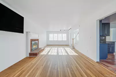 204 Bayview Avenue, Massapequa, NY 11758 - Photo 7