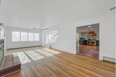 204 Bayview Avenue, Massapequa, NY 11758 - Photo 5