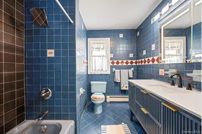 204 Bayview Avenue, Massapequa, NY 11758 - Photo 29