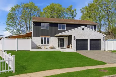 3 Rustic Court, Plainview, NY 11803 - Photo 1