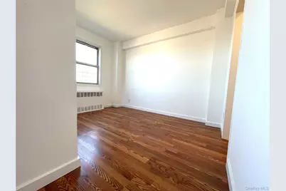 89-15 Parsons Boulevard #15D, Jamaica, NY 11432 - Photo 11