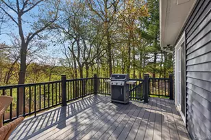 17 Hillcrest Dr, Glen Head, NY 11545 - Photo 33