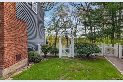 17 Hillcrest Drive #A, Glen Head, NY 11545 - Photo 43