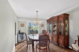 17 Hillcrest Dr, Glen Head, NY 11545 - Photo 15