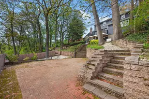 17 Hillcrest Dr, Glen Head, NY 11545 - Photo 41