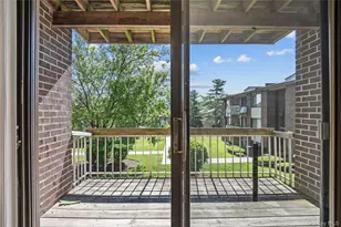 284 Country Club Ln, Pomona, NY 10970 - Photo 11