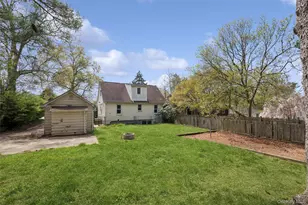 107 E 25th St, Huntington Station, NY 11746 - Photo 23