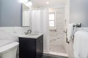 821 10th St, West Babylon, NY 11704 - Photo 15