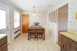 821 10th St, West Babylon, NY 11704 - Photo 11