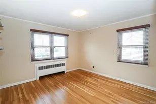 821 10th St, West Babylon, NY 11704 - Photo 13