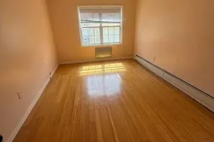 192-23 116th Rd, Saint Albans, NY 11412 - Photo 3
