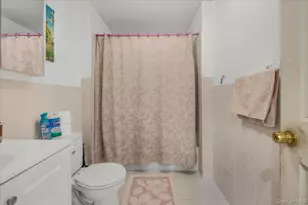1259 New York Ave, Elmont, NY 11003 - Photo 15