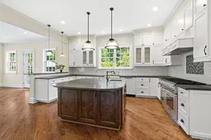 2 Heathcote Dr, Mount Kisco, NY 10549 - Photo 11