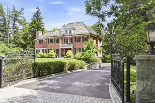 2 Heathcote Dr, Mount Kisco, NY 10549 - Photo 3