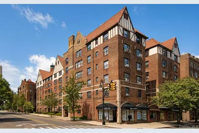 109-14 Ascan Avenue #2P, Forest Hills, NY 11375 - Photo 1