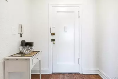 109-14 Ascan Avenue #2P, Forest Hills, NY 11375 - Photo 5