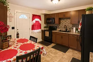 22 Bement Ave, Poughkeepsie, NY 12601 - Photo 7