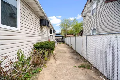 101 Sexton Road, West Babylon, NY 11704 - Photo 31