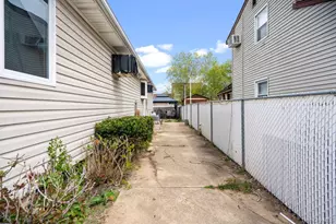 101 Sexton Rd, West Babylon, NY 11704 - Photo 31