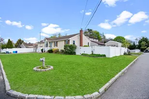 101 Sexton Rd, West Babylon, NY 11704 - Photo 3