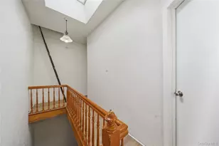 74-02 65th St, Glendale, NY 11385 - Photo 9