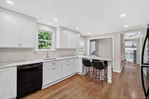 592 Long Pond Rd, Mahopac, NY 10541 - Photo 9