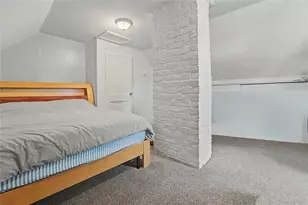 35 Meeting Ln, Hicksville, NY 11801 - Photo 9