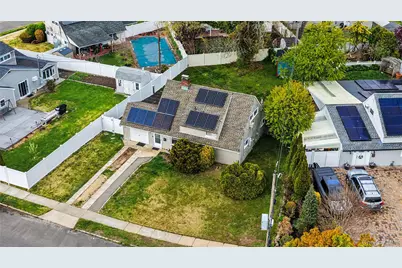 35 Meeting Lane, Hicksville, NY 11801 - Photo 13