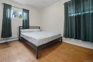 35 Meeting Ln, Hicksville, NY 11801 - Photo 5