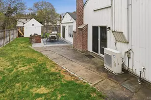 31 13th St, Holbrook, NY 11741 - Photo 19
