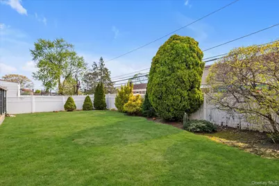 39 Caroline Avenue, Elmont, NY 11003 - Photo 15