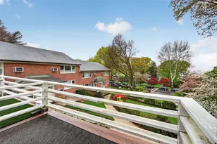 221 Buckhout St, Irvington, NY 10533 - Photo 9