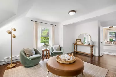 925 Old Post Road, Mamaroneck, NY 10543 - Photo 17