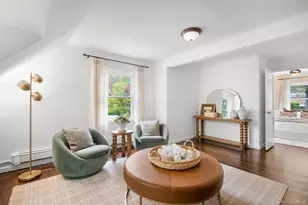 925 Old Post Rd, Mamaroneck, NY 10543 - Photo 17