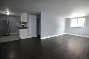 1805 Parr Lake Dr, Newburgh, NY 12550 - Photo 5