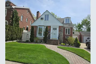 21114 33rd Road, Bayside, NY 11361 - Photo 5