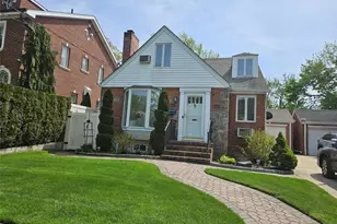 211-14 33rd Rd, Bayside, NY 11361 - Photo 5