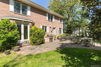 23 Fox Hunt Lane, Great Neck, NY 11020 - Photo 23