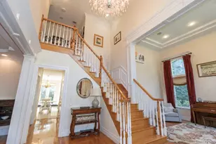 23 Fox Hunt Ln, Great Neck, NY 11020 - Photo 3
