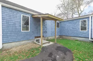 305 Whittier Dr, Mastic Beach, NY 11951 - Photo 21