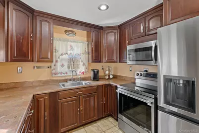 37 Northern Avenue, Walden, NY 12586 - Photo 3