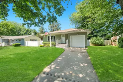 84 Oneida Avenue, South Setauket, NY 11720 - Photo 5