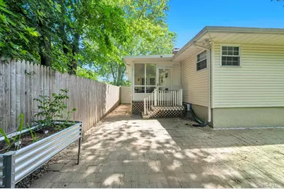 84 Oneida Avenue, South Setauket, NY 11720 - Photo 37